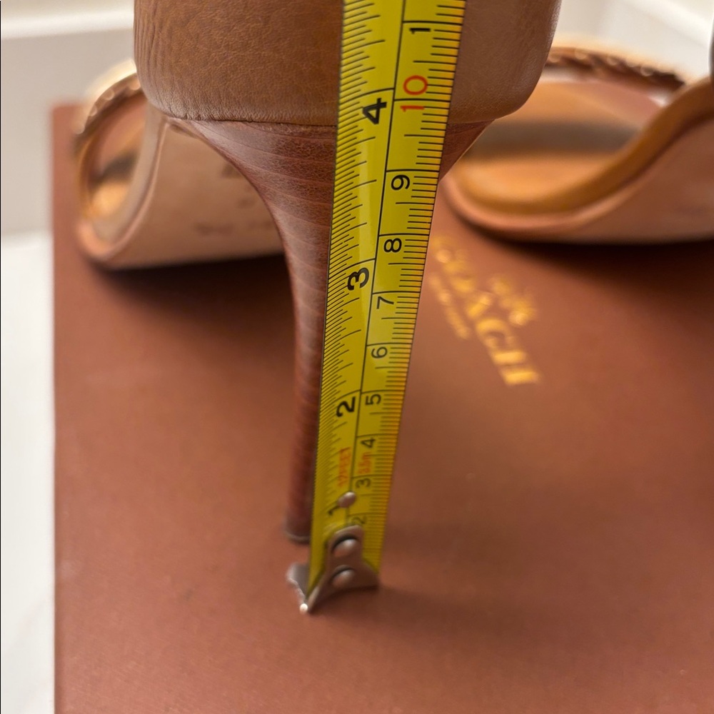 Coach Women's Tan Leather Heels size 8 - Picture 10 of 10